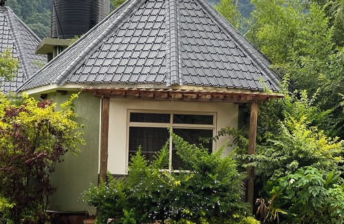 Bwindi Cottage | Rafiki Safari Lodge Bwindi