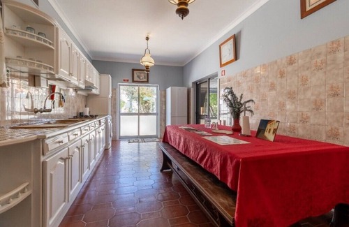Idanha-a-Nova Hotel | Raiano C4 Bed, Hostel Idanha, Idanha-a-nova