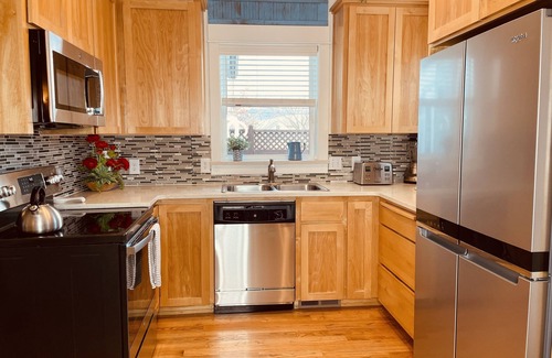 Historic Railroad District House | Railroad District, steps to downtown, everything you need to enjoy Ashland!