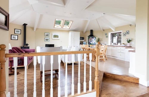 Tralee House | Railway Cottage 2 bedroom house VRBO