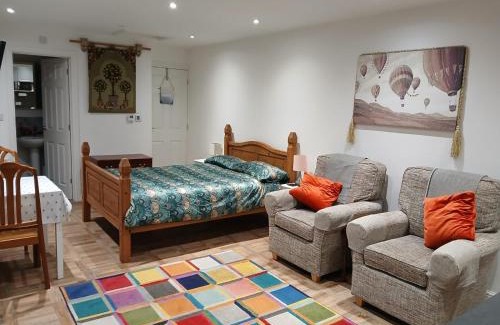 Kidderminster Apartment | Railway Retreat No4 Comberton Terrace