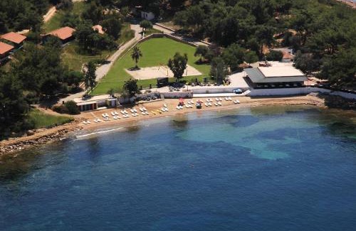 Ozdere Hotel | Rainbow Bay Ozdere Nature and Beach Hotel