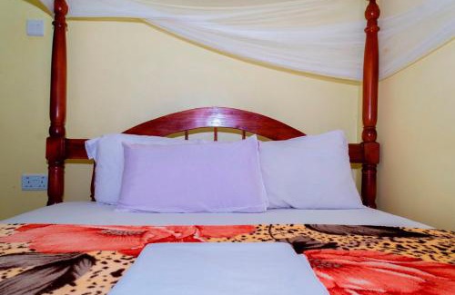 Hoima House | Rainbow Courts