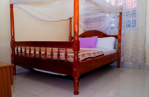 Hoima House | Rainbow Courts
