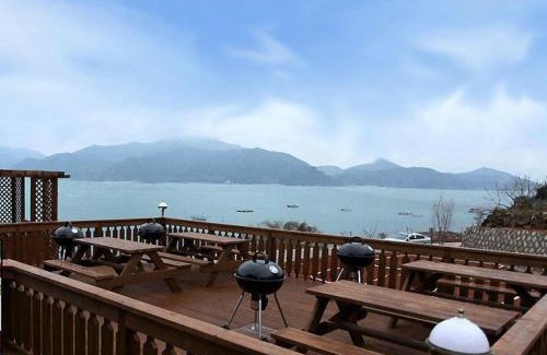 Namhae House | Rainbow Hill Pension