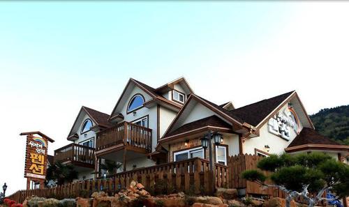 Namhae House | Rainbow Hill Pension