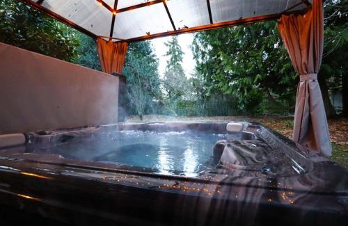 Lakeland North House | Raindrop Getaway