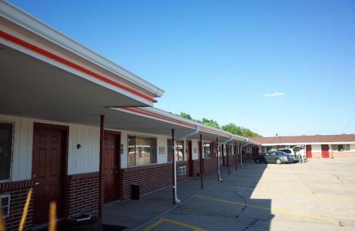 Valentine Hotel | Raine Motel