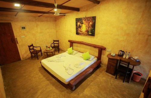 Kalawana Hotel | Rainforest Edge