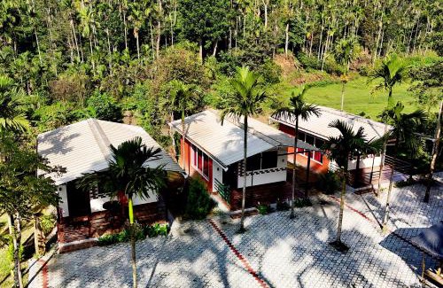 Chikkamagaluru House | Rainy Cloud Homestay Private Cottages - 1KM Falls, Estate, Home Food
