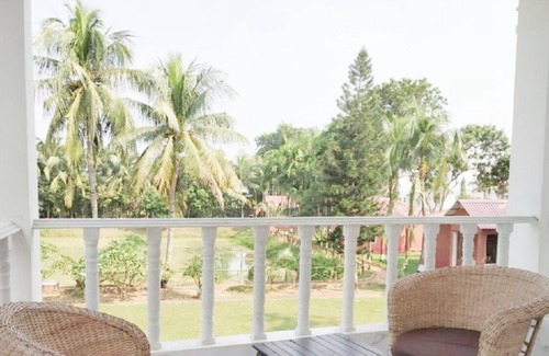 Ilam Bazar Hotel | Raktokorobi Karu Gram