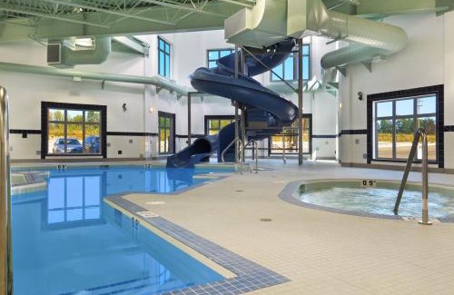 Lac La Biche Hotel | Ramada by Wyndham Lac La Biche