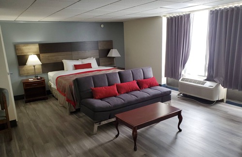 North Platte Hotel | Ramada by Wyndham North Platte & Sandhills Convention Ctr