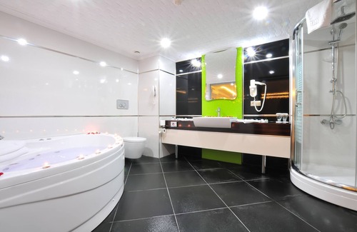 Usak Hotel | Ramada by Wyndham Usak