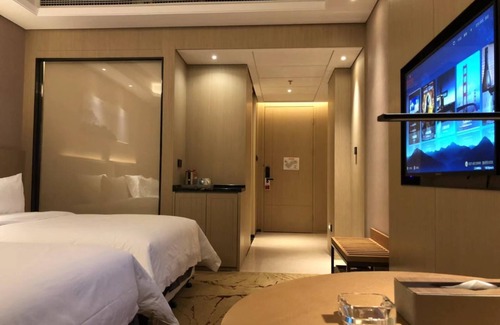 Zhengzhou Hotel | Ramada Wyndham Zhengzhou Xinzheng