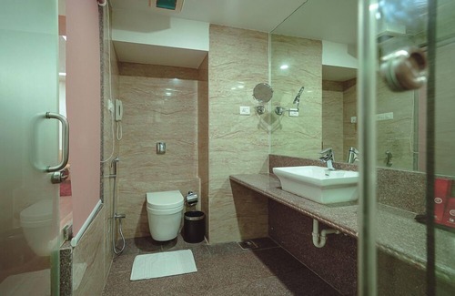 Bhuj Hotel | Ramee The Srinivas Palace