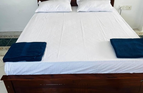 Kudapaduwa House | Ramlyn Guesthouse & Restaurant