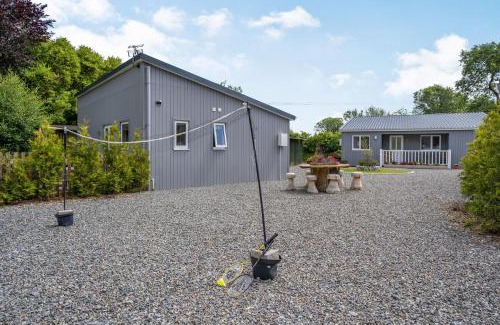 Jameston House | Ramsey Lodge Bier Wood Lodges