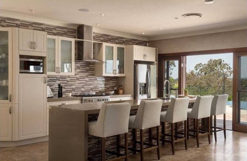 Carbrook Resort | Rancho del Cielo - Private resort close to Brisbane and Gold Coast attractions!