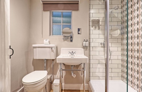 Coggeshall Hotel | Ranfield’s Brasserie Hotel Rooms