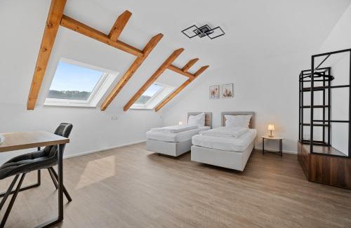 Rudersberg Apartment | RANGE - 2-Zimmer WLAN Parkplatz Küche 1-4 Personen