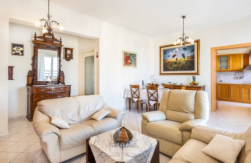 Koum Kapi Apartment | Ranias luxurious Apartment with sea view! 90sqm