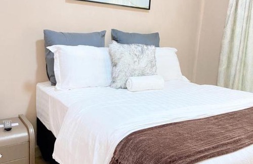 Central House | Ranzi Court Guest House