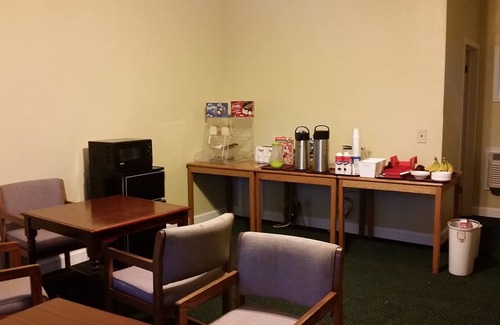Wisconsin Rapids Hotel | Rapids Inn and Suites