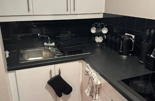 Coleshill House | RARE FIND 3 story, 2 room housen