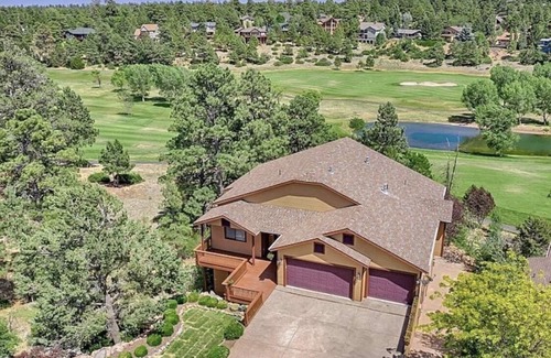 Flagstaff House | *RARE FIND* Huge house on a PRIVATE GOLF COURSE!