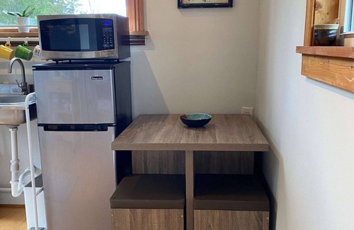 Scottsville Apartment | Rare Find: Private Animal Sanctuary & Tiny Cottage