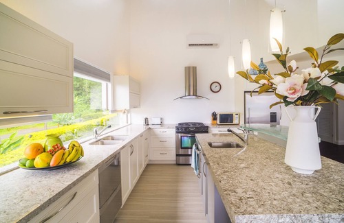 Tapere of Titikaveka House | Rarotonga's Finest Executive Holiday Home Rental