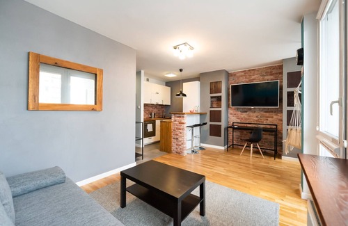 Muranow Apartment | Ratusz Arsenał Modern City Apartment