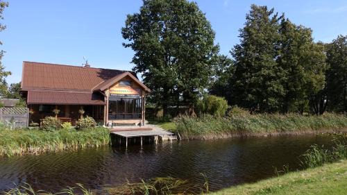 Sniuraiciai House | Raudonkalnis