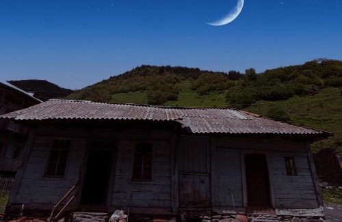 Lalkhori Bed & Breakfast | Raul Lushnu Darbaz