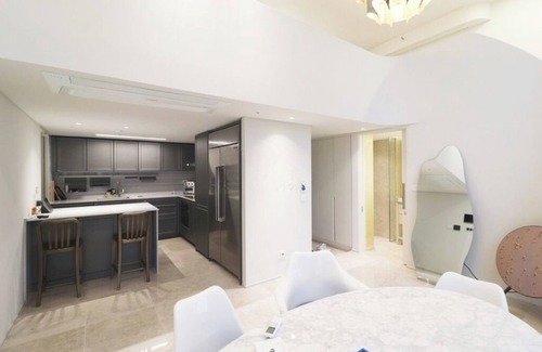 Hwayang-dong Apartment | Raum Penthouse - Luxury 2-Bedroom Penthouse in fabulous Seoul with a great view!