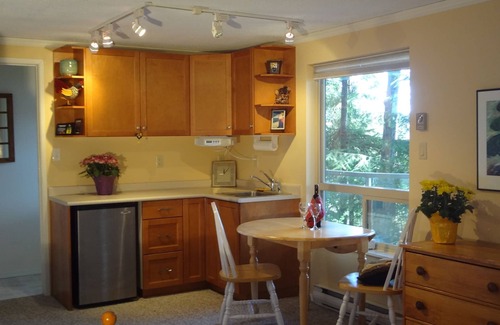 Maple Bay Cottage | Raven Haven: nature & solitude right on Maple Bay