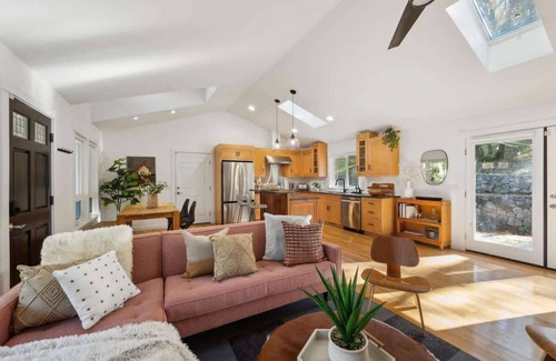 Glen Ellen House | Ravenwood Wine County Retreat w/Pool & Hot Tub!