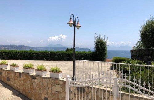 Bacoli House | Re Vincy - Affittacamere