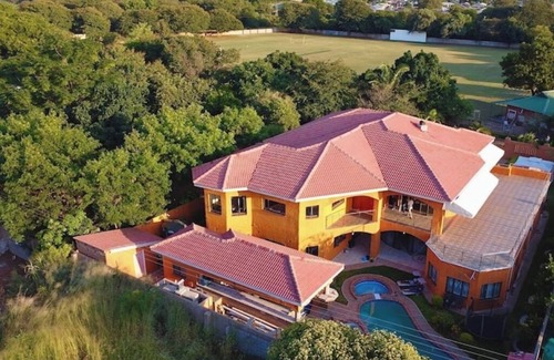 Victoria Falls Villa | Regina Francesca Villa. Portland