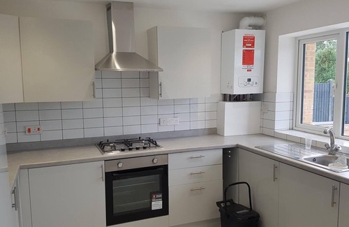 Reading House | READING FESTIVAL - 5 BEDROOM HOUSE AVAILABLE. ALL ROOMS WITH EN-SUITE