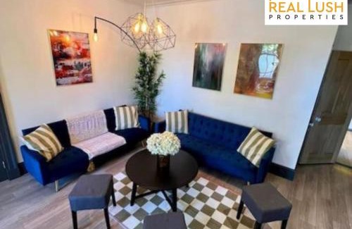 Burton on Trent House | Real Lush Properties - Spacious Four-Bedroom House, Ideal for Families & Contractors , Burton