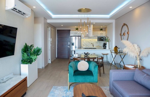 Zapopan Condo | Real View Towers in Real Center, 7th floor, Luxury 1BD, Zona Real, Andares