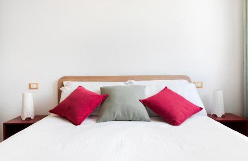 Bolognina Apartment | Realkasa Pool & Parking Flat