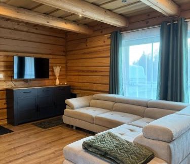 Rouge Ski Chalet | Rebäse Puhkemaja
