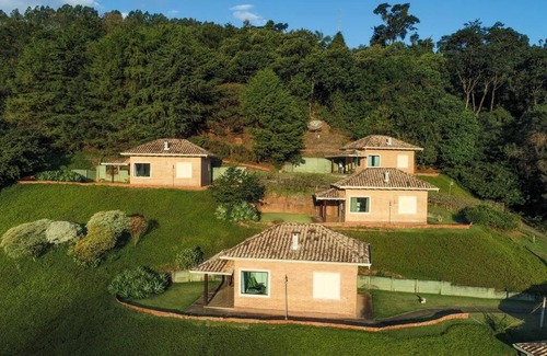 Monte Alegre do Sul House | Recanto dos Beija Flores, Chalé lantana a
