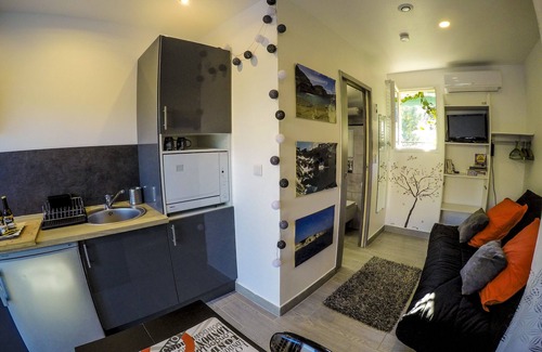 Patrimonio Apartment | recent studio with garden 5 minutes from beaches