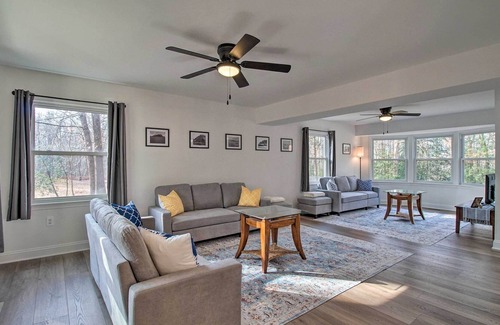 La Plata House | Recently Renovated Family Home w/ Deck & Yard