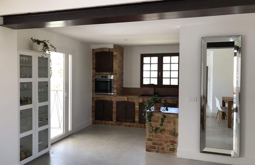 Pignan House | Recharge your batteries; Large house for 8 people, private pool, large grounds.
