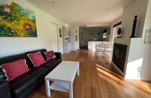 Rye Apartment | Reconnect with loved ones in this family-friendly place.